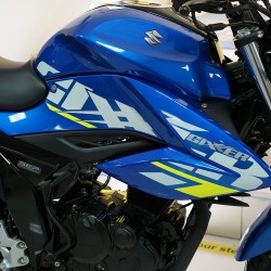 Suzuki GSX150DFZ Blue motorbike